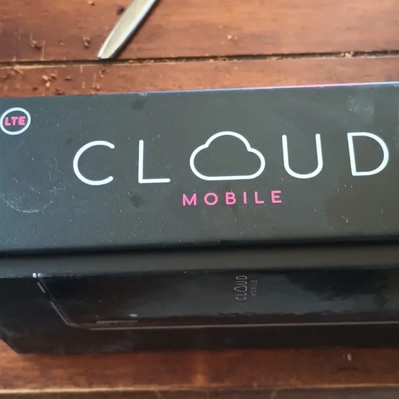 Cellphone - Picture 2 of 2